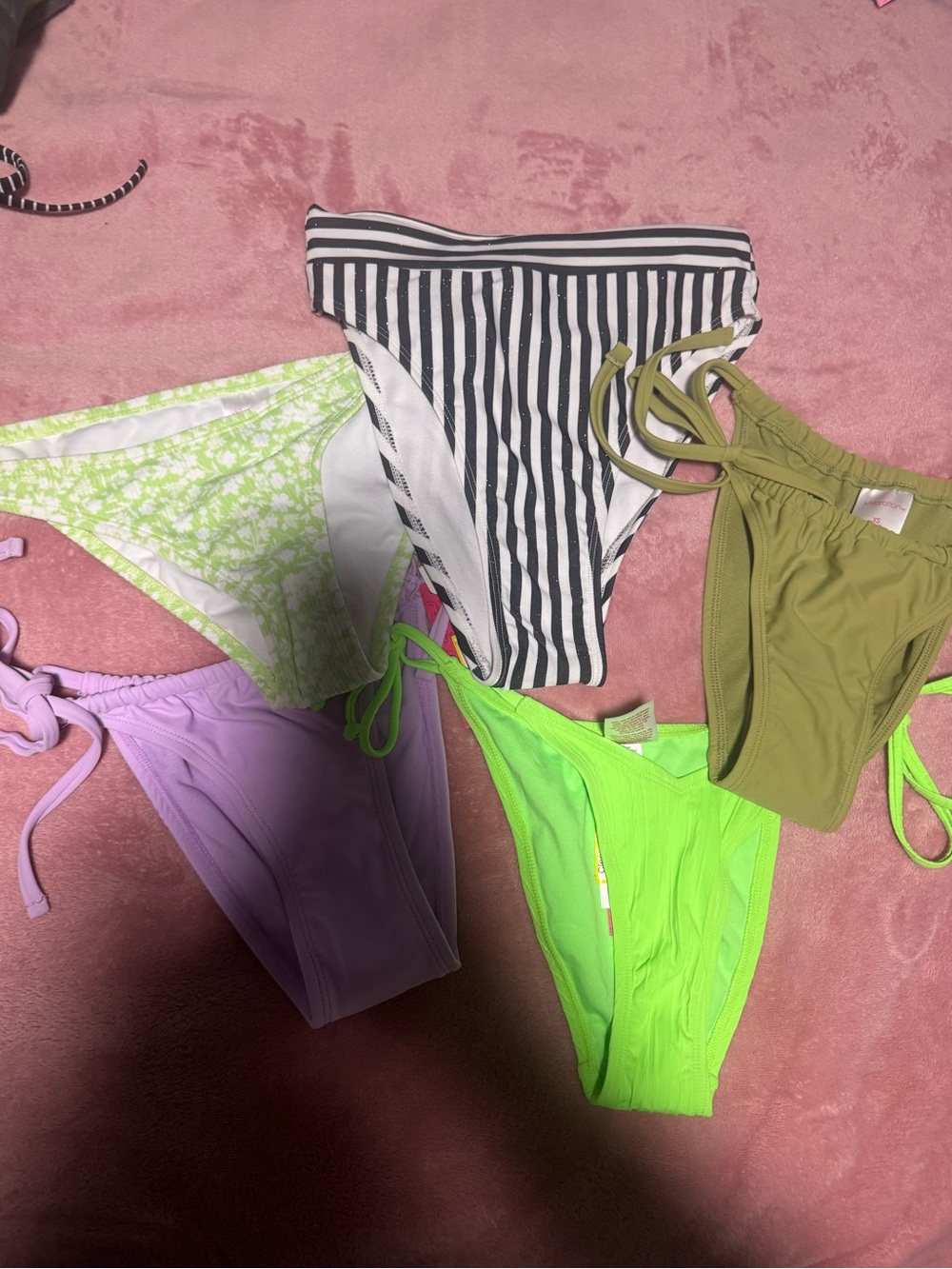 XS swim bottoms